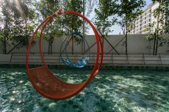 halman aura living pool