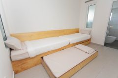 halaman halo bedroom bathroom