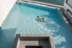 halaman halo living pool
